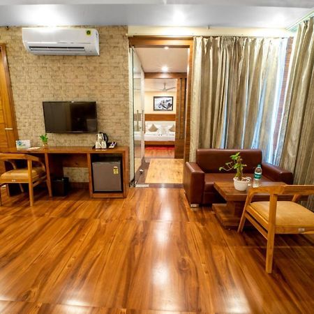 Hotel Divine Lakshmi Ganga Rishīkesh Zewnętrze zdjęcie