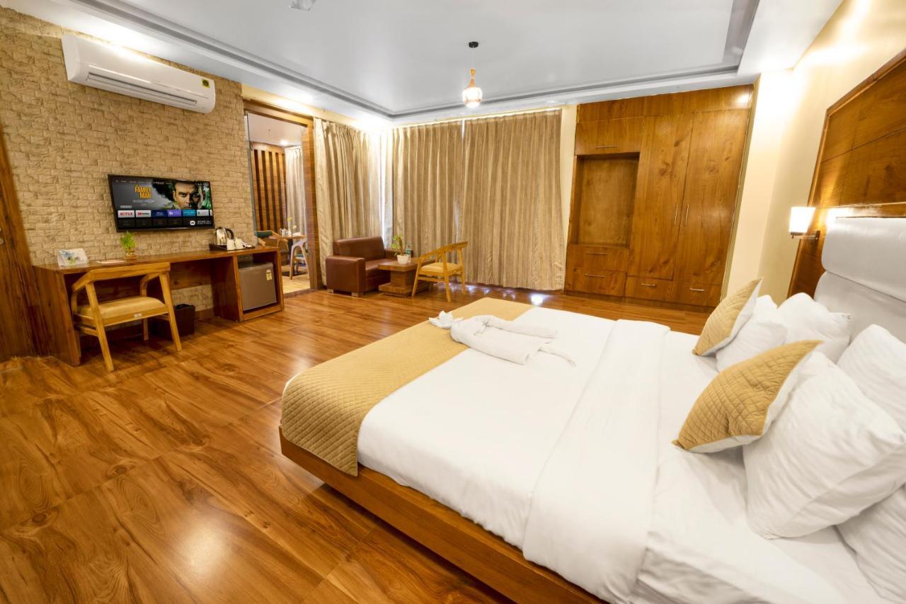 Hotel Divine Lakshmi Ganga Rishīkesh Zewnętrze zdjęcie