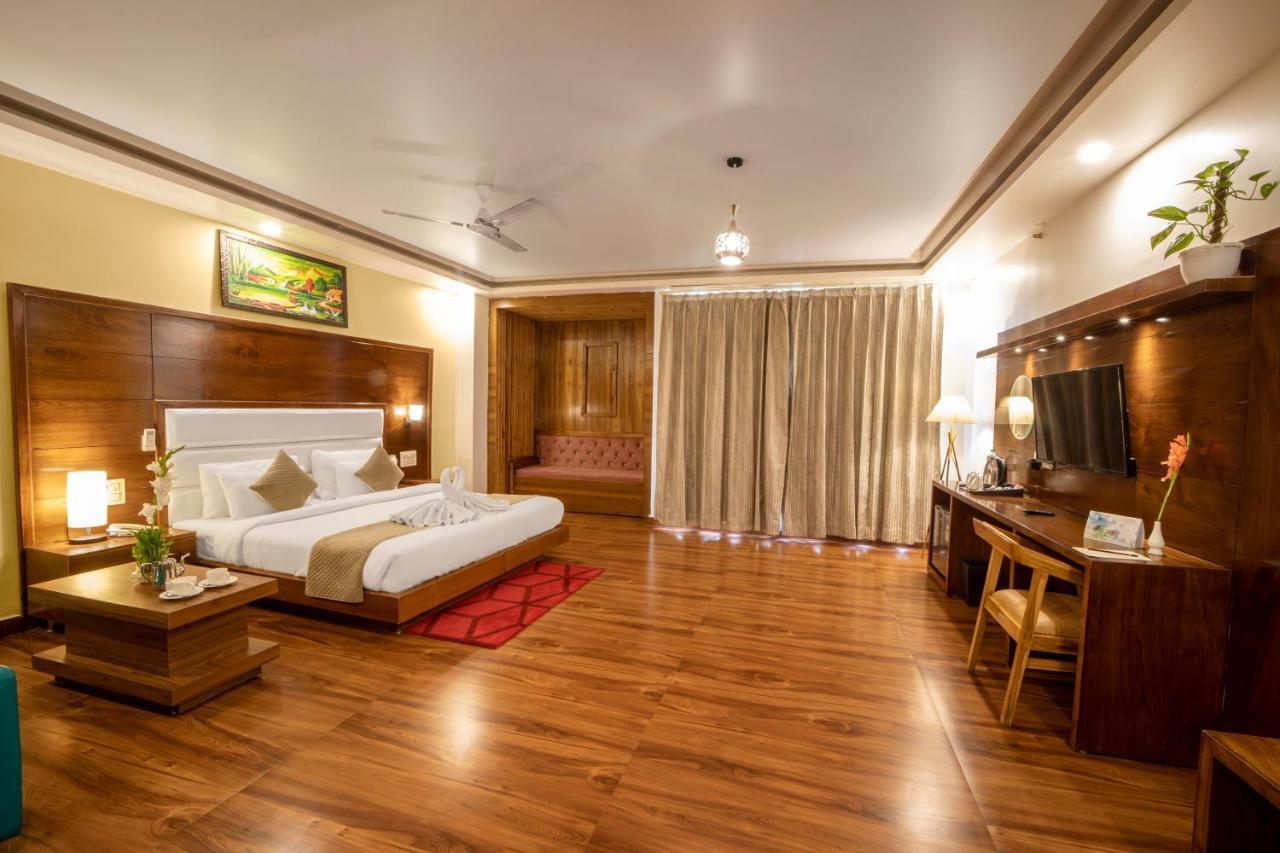 Hotel Divine Lakshmi Ganga Rishīkesh Zewnętrze zdjęcie