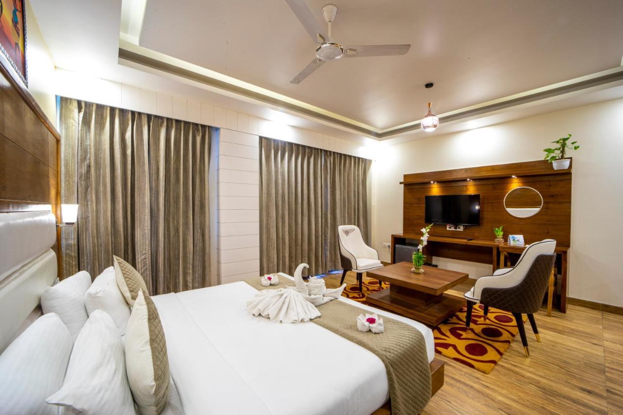 Hotel Divine Lakshmi Ganga Rishīkesh Zewnętrze zdjęcie