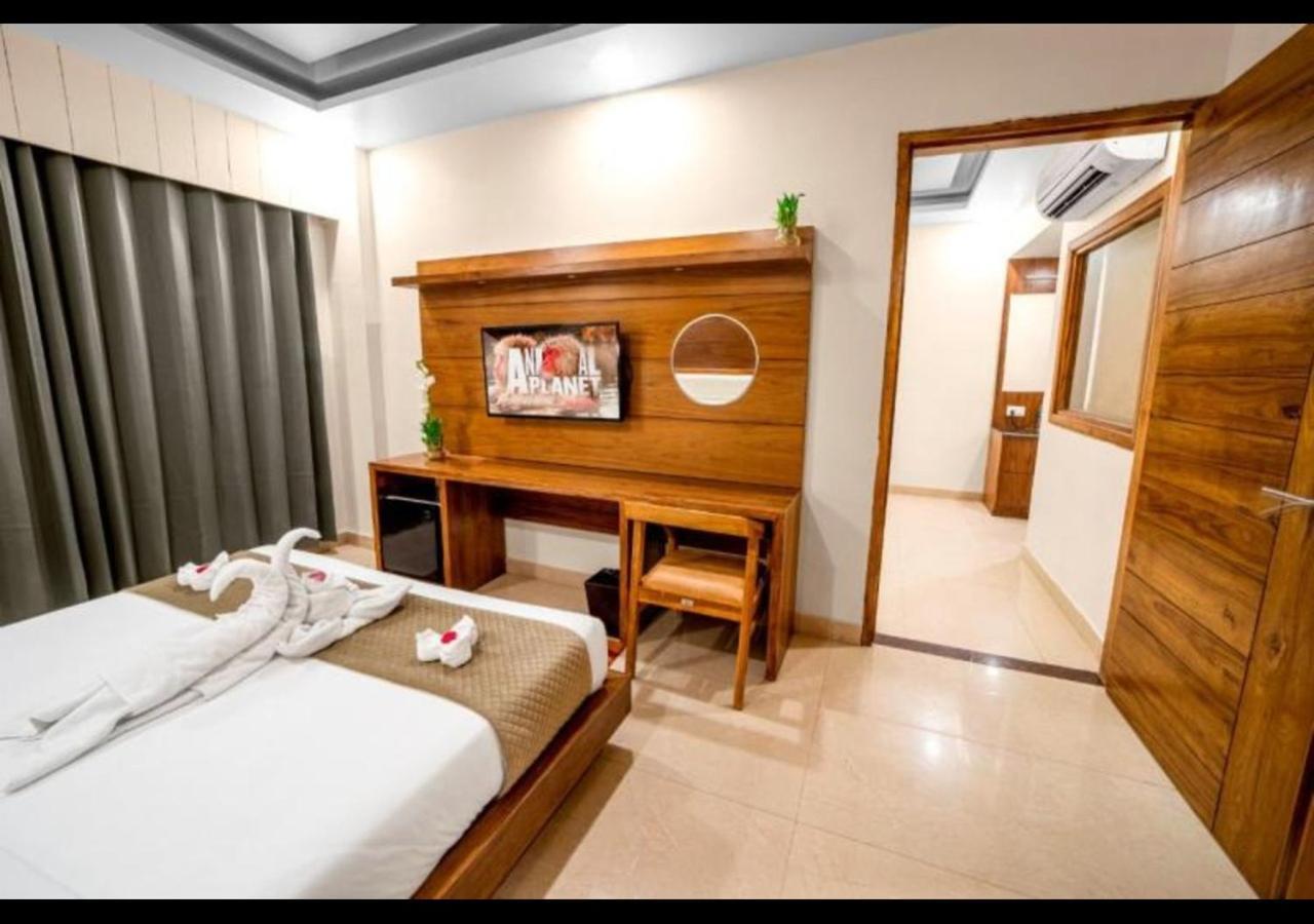 Hotel Divine Lakshmi Ganga Rishīkesh Zewnętrze zdjęcie