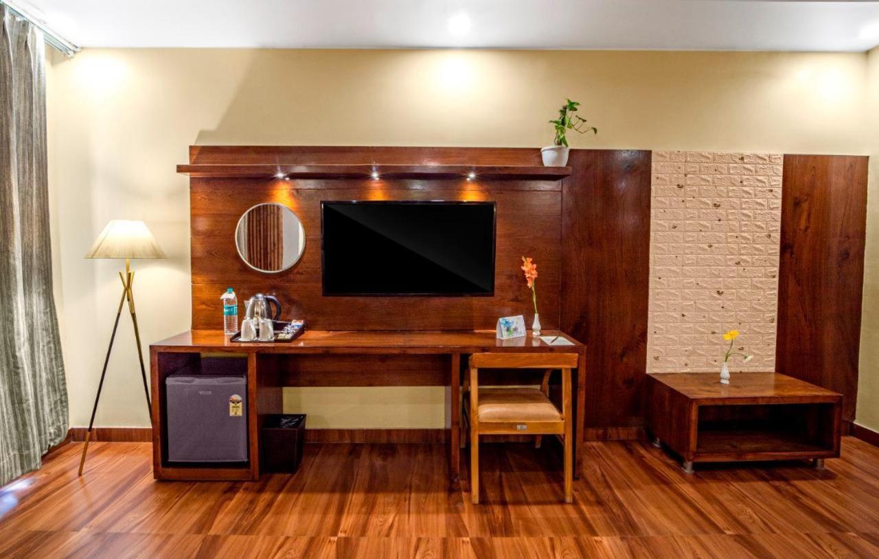 Hotel Divine Lakshmi Ganga Rishīkesh Zewnętrze zdjęcie